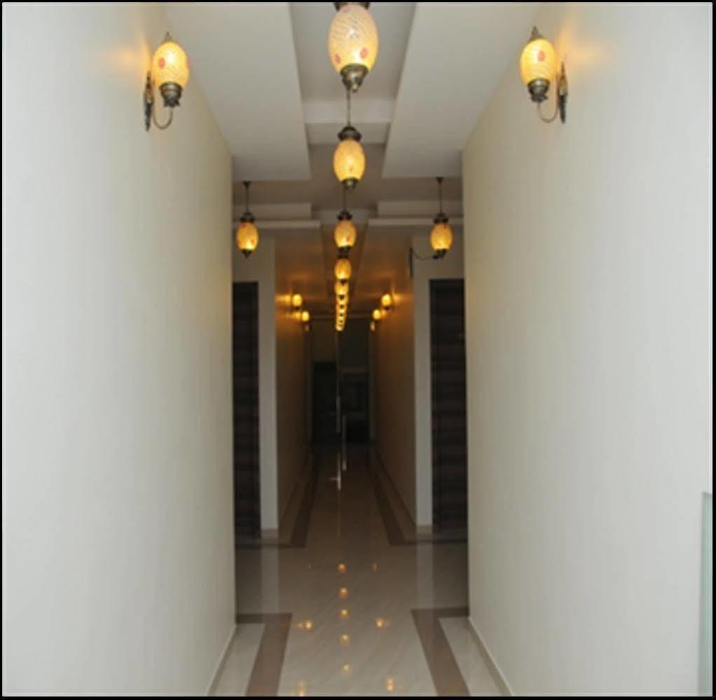 Hotel Raj Palace Ahmednagar Zewnętrze zdjęcie