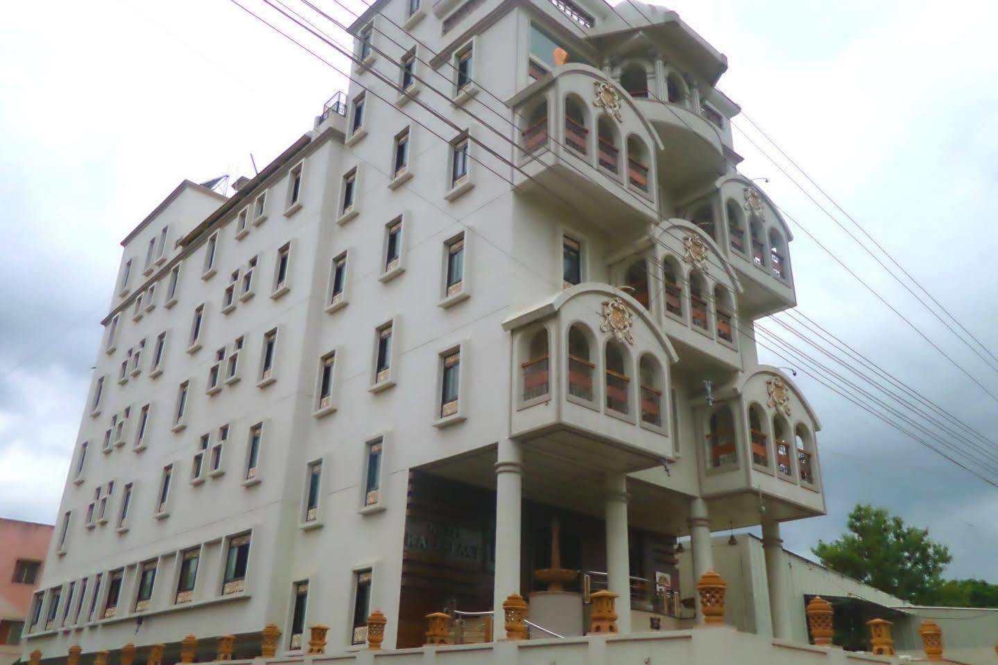 Hotel Raj Palace Ahmednagar Zewnętrze zdjęcie