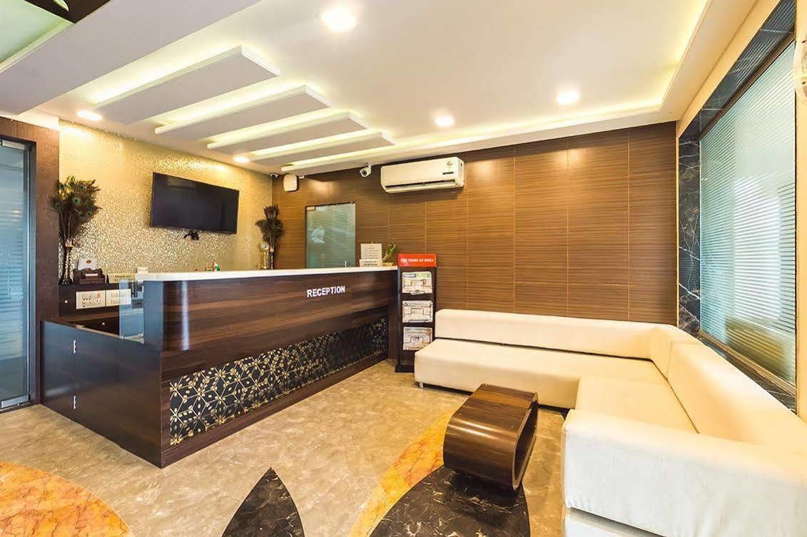 Hotel Raj Palace Ahmednagar Zewnętrze zdjęcie